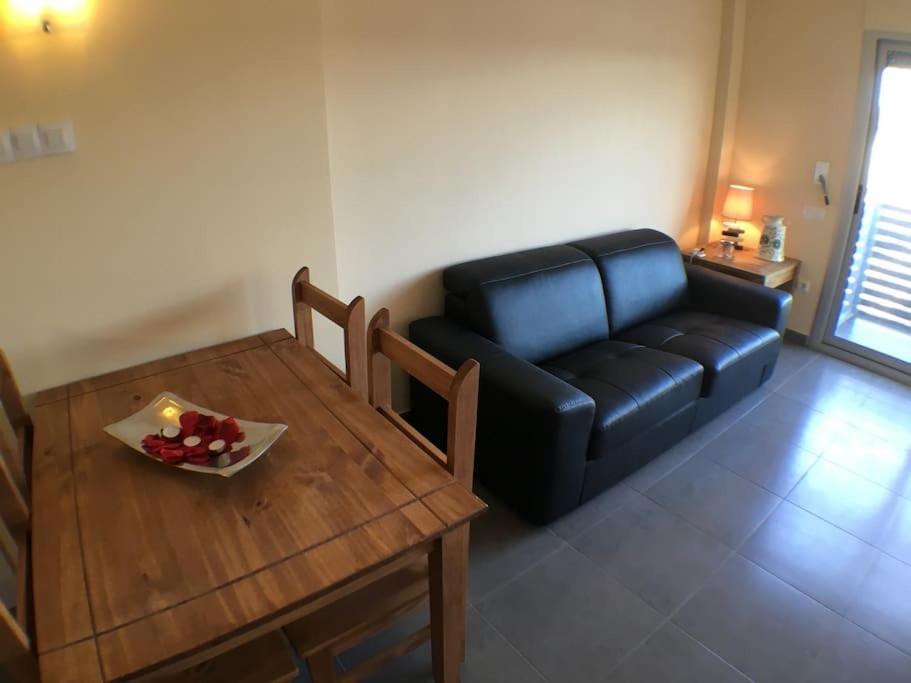 Bonito Apartamento En Avinyo Con Impresionantes Vistas Luaran gambar